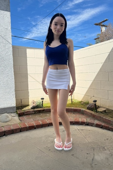 Skinny Latina Teen Pics
